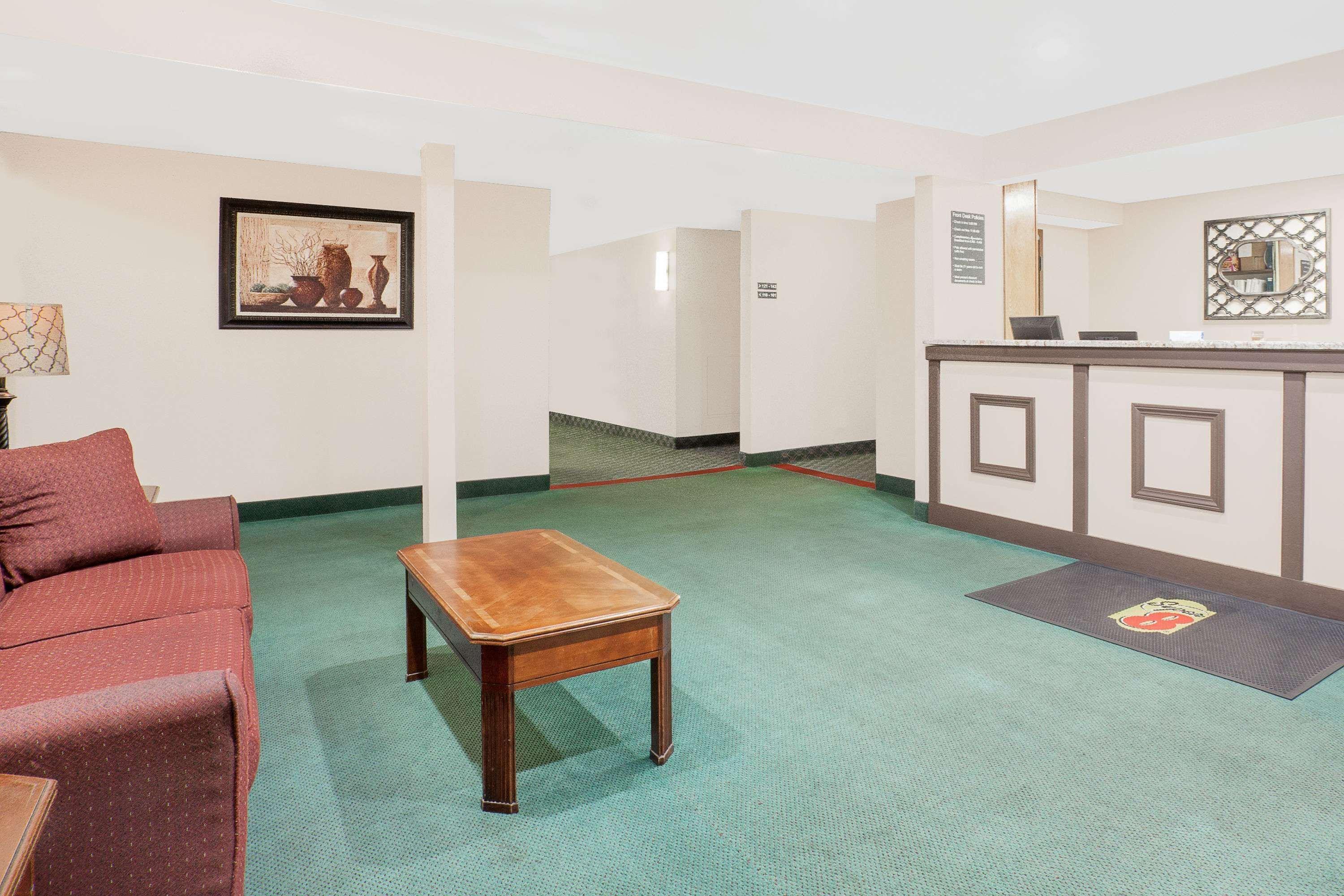 Super 8 By Wyndham Middletown Motel Luaran gambar