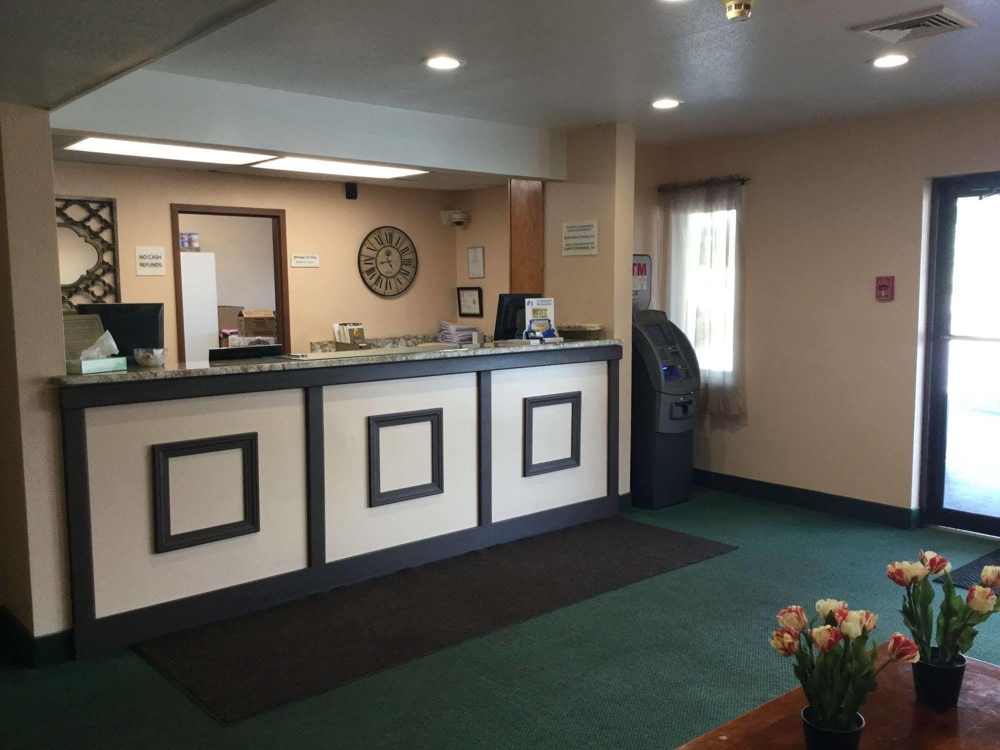 Super 8 By Wyndham Middletown Motel Luaran gambar